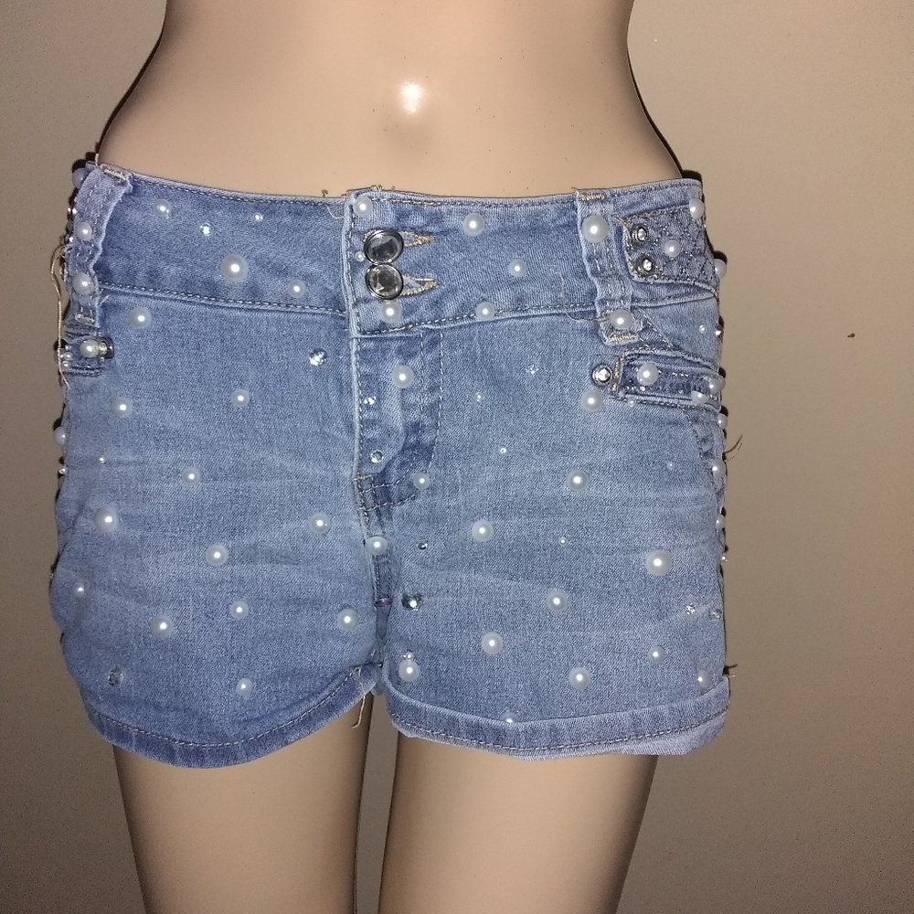 PEARL SHORTS